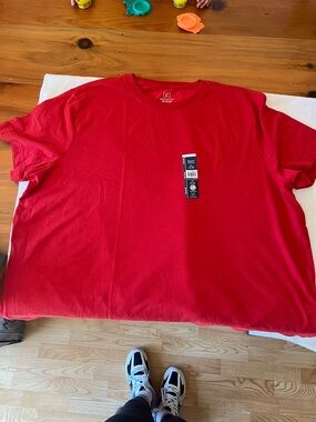 George Red Short Sleeve Crew Neck Tee